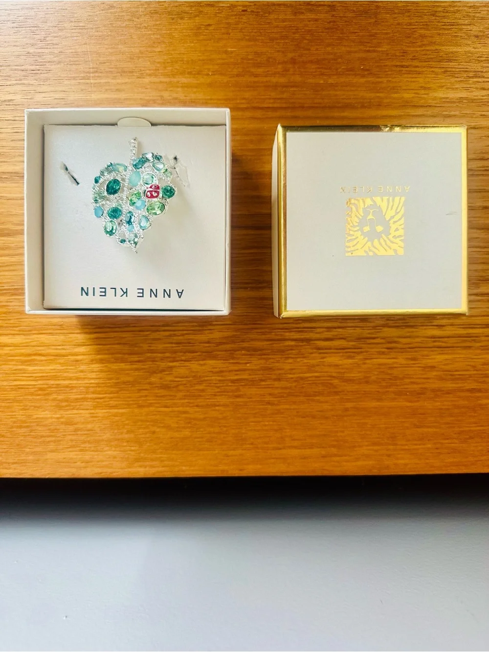 🐞 Anne Klein Jeweled Leaf & Ladybug Brooch in Original Box